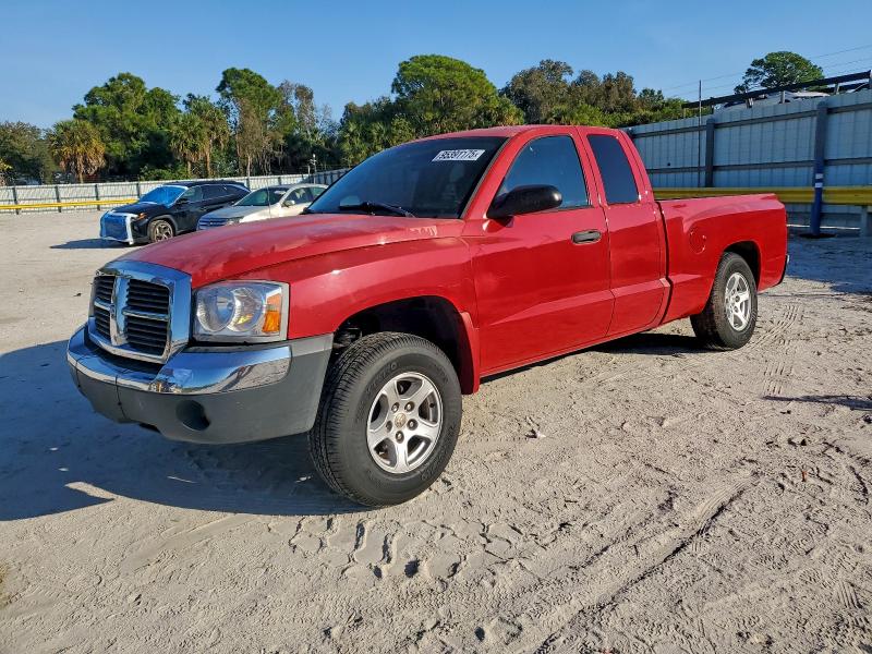 DODGE DAKOTA SLT 2005 with VIN 1D7HE42K75S314868 - Photo from auction