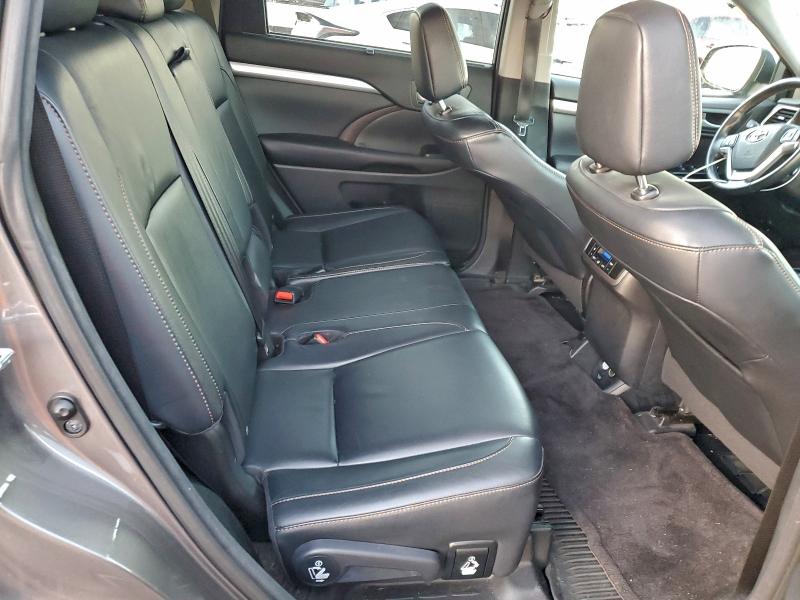 صورة رقم 11 من المزاد - 2016 TOYOTA HIGHLANDER مع VIN 5TDJKRFH1GS336800