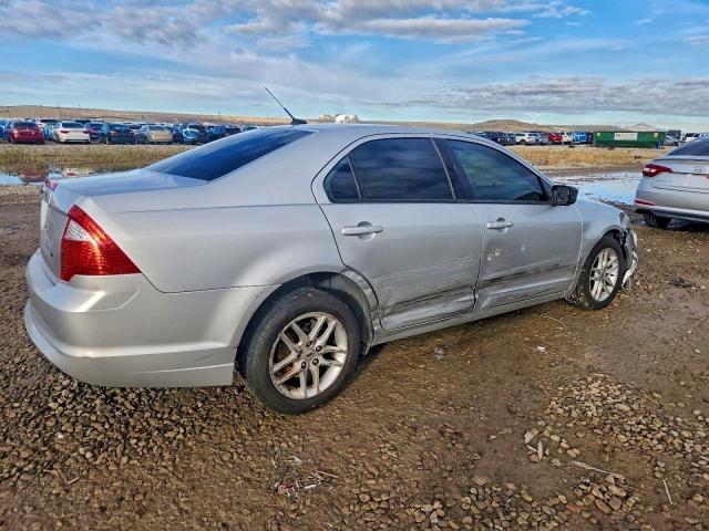 Photo 3 from auction – 2012 FORD FUSION S with VIN 3FAHP0GA8CR313112