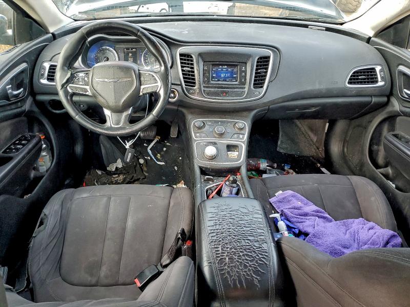 Photo 8 from auction – 2015 CHRYSLER 200 LIMITE with VIN 1C3CCCAB1FN639896