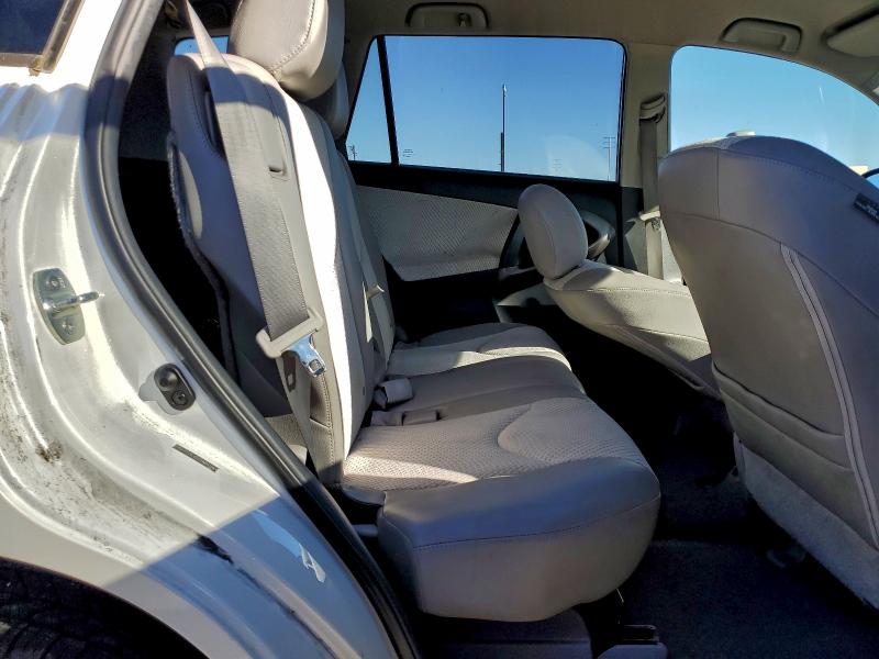 Photo 10 from auction – 2013 TOYOTA RAV4 EV with VIN 2T3YL4DV2DW001983