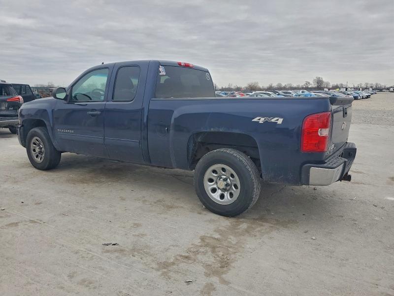 Photo 2 from auction – 2011 CHEVROLET SILVERADO with VIN 1GCRKREA2BZ413480