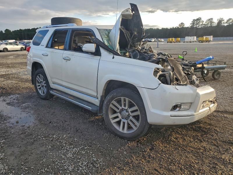 Photo 4 from auction – 2013 TOYOTA 4RUNNER SR with VIN JTEBU5JR9D5113747