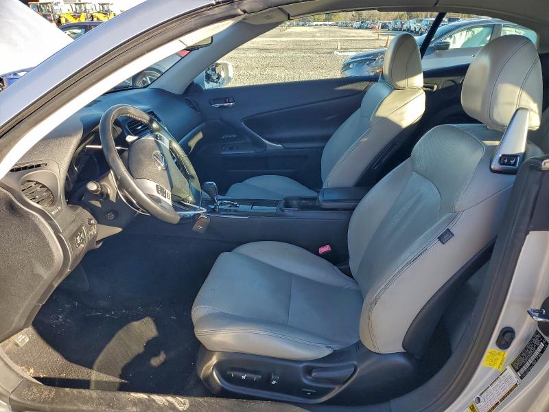 Photo 7 from auction – 2011 LEXUS IS 250 with VIN JTHFF2C25B2520606