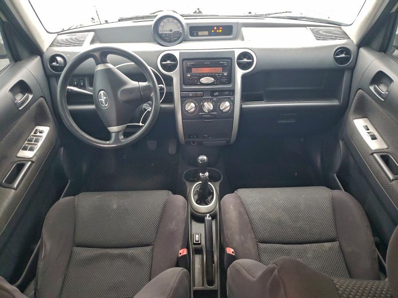Photo 8 from auction – 2004 TOYOTA SCION XB with VIN JTLKT334440137405