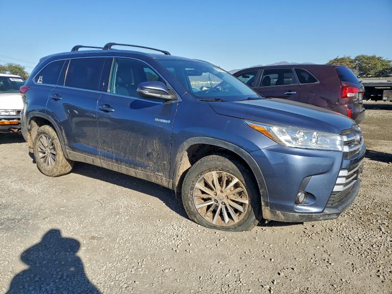 Photo 4 from auction – 2019 TOYOTA HIGHLANDER with VIN 5TDJGRFH7KS065610