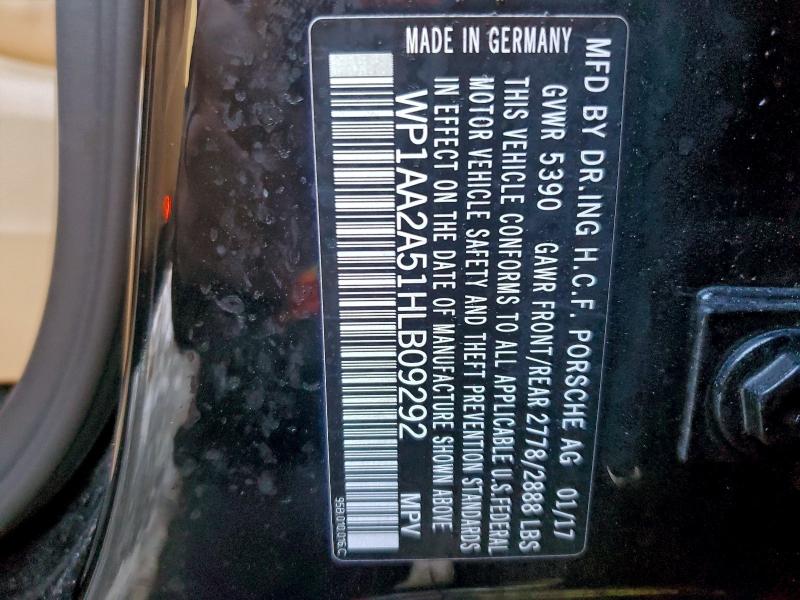 Photo 14 from auction – 2017 PORSCHE MACAN with VIN WP1AA2A51HLB09292