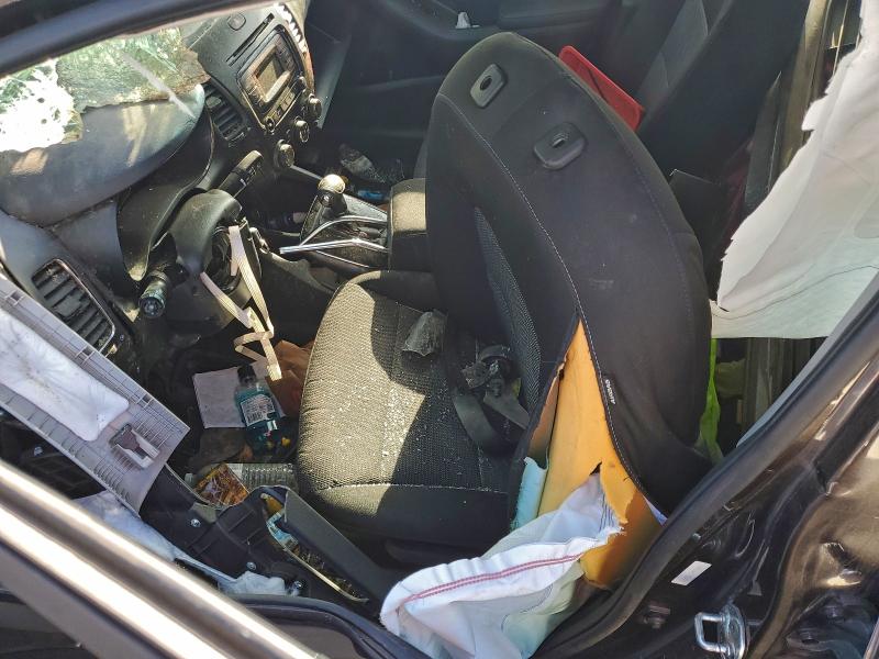 Photo 7 from auction – 2018 KIA FORTE LX with VIN 3KPFK4A77JE164927