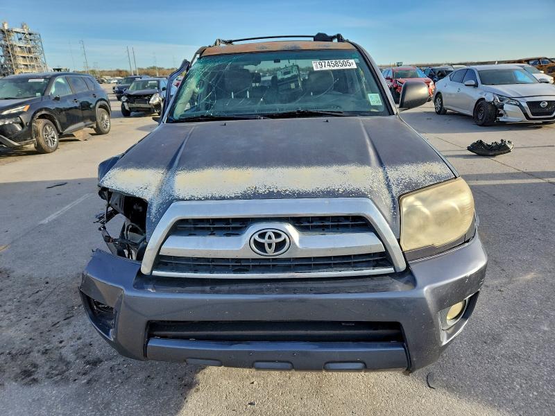 Photo 5 from auction – 2006 TOYOTA 4RUNNER SR with VIN JTEZU14R768052760