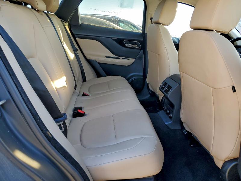 Photo 11 from auction – 2018 JAGUAR F-PACE PRE with VIN SADCJ2GX3JA236022