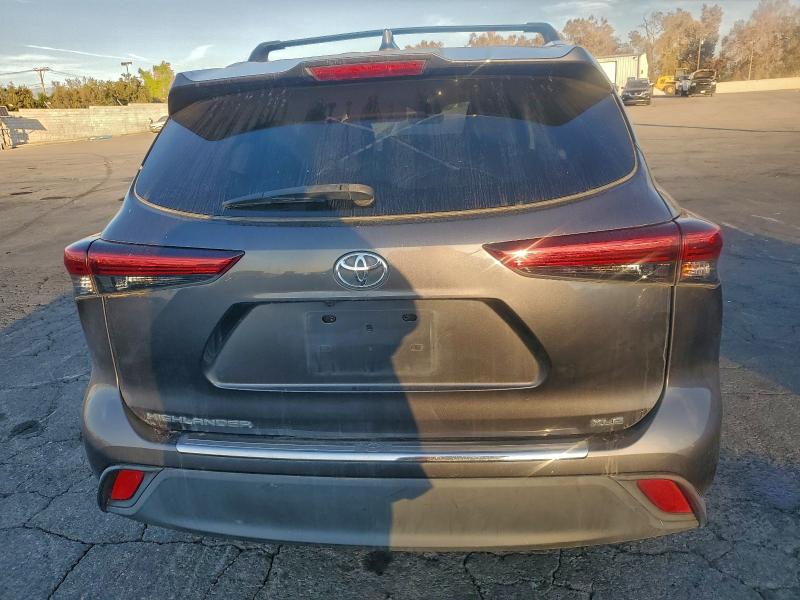 Photo 6 from auction – 2020 TOYOTA HIGHLANDER with VIN 5TDHZRAH2LS016557