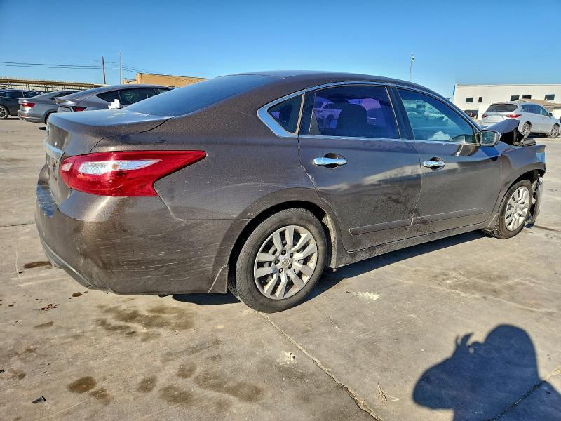 Photo 3 from auction – 2016 NISSAN ALTIMA 2.5 with VIN 1N4AL3AP3GC209515
