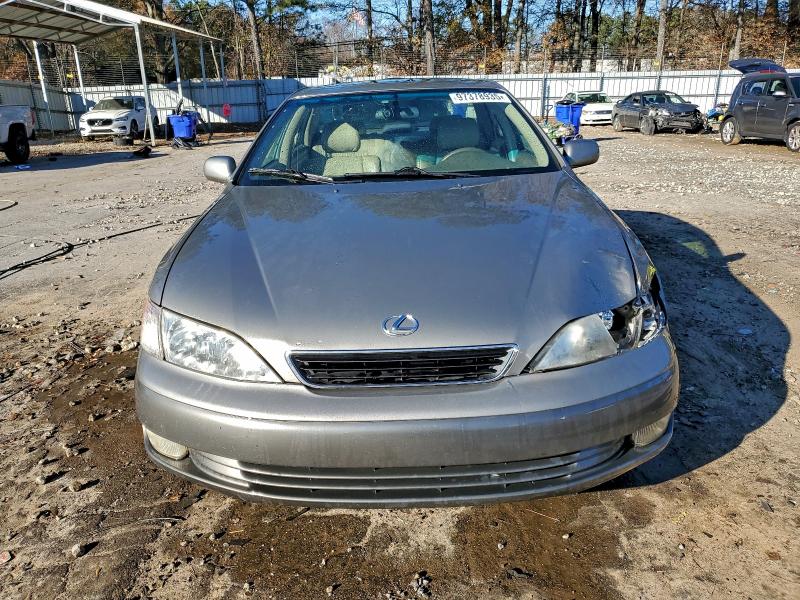 Photo 5 from auction – 1998 LEXUS ES 300 with VIN JT8BF28G6W0139495