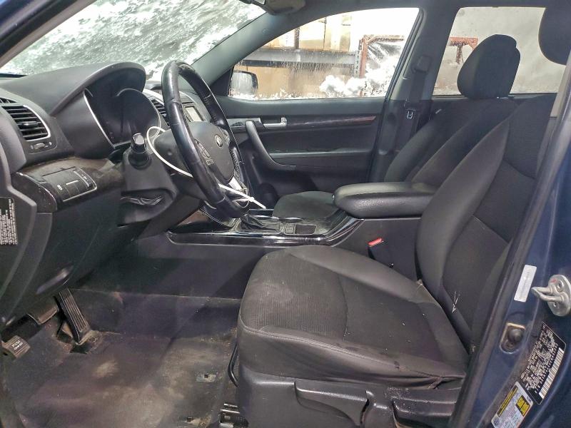 Photo 7 from auction – 2014 KIA SORENTO LX with VIN 5XYKT4A60EG432292