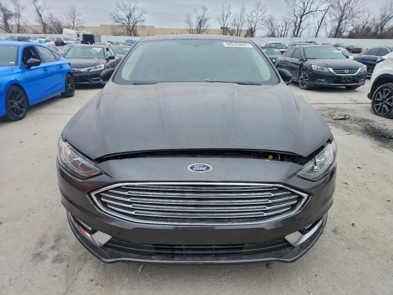 Photo 5 from auction – 2018 FORD FUSION SE with VIN 3FA6P0HD2JR200057