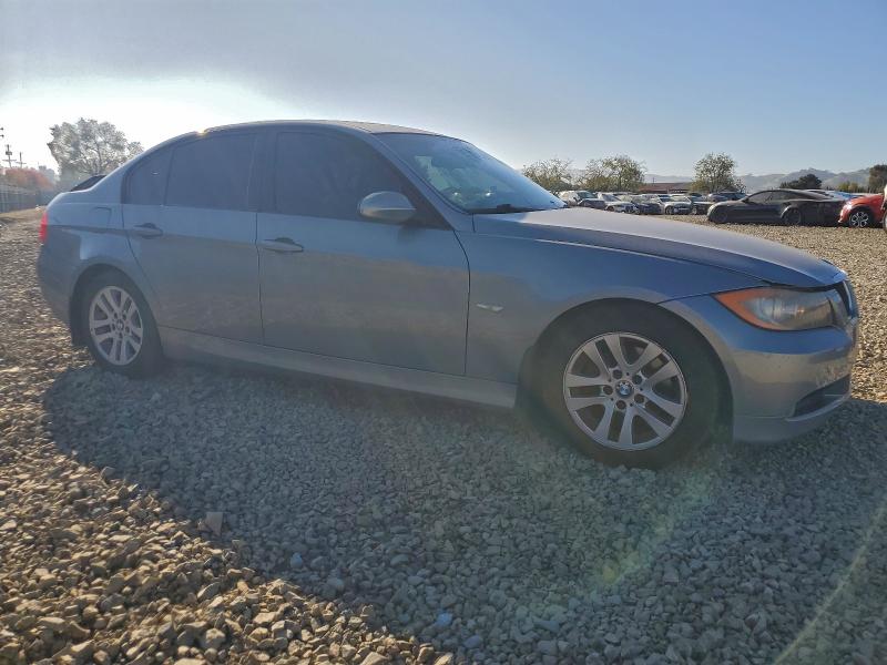 Photo 4 from auction – 2006 BMW 325 I with VIN WBAVB13596KX51833