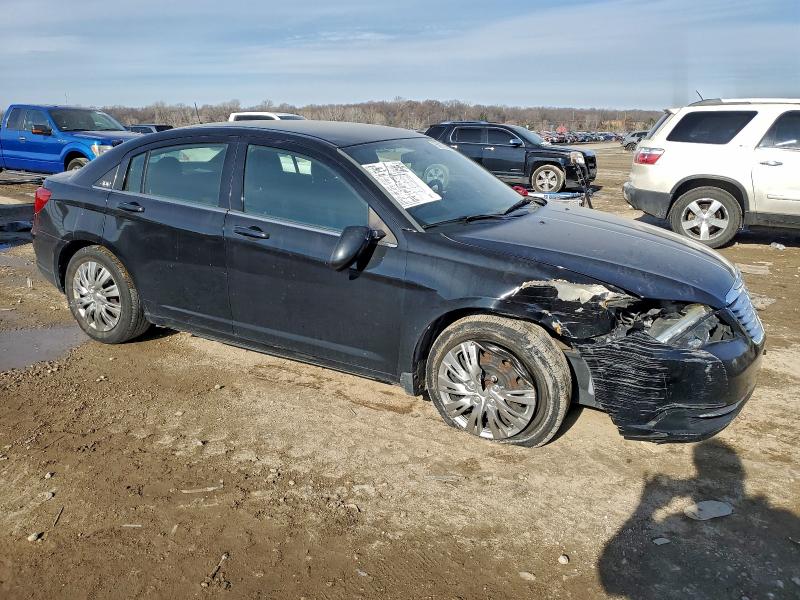 Photo 4 from auction – 2012 CHRYSLER 200 LX with VIN 1C3CCBAB8CN117532