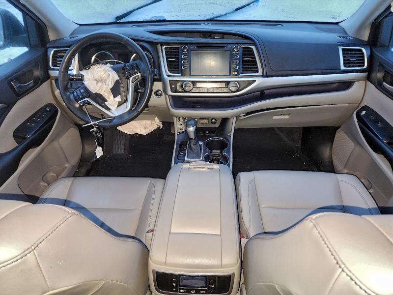 Photo 8 from auction – 2019 TOYOTA HIGHLANDER with VIN 5TDJZRFH3KS722400