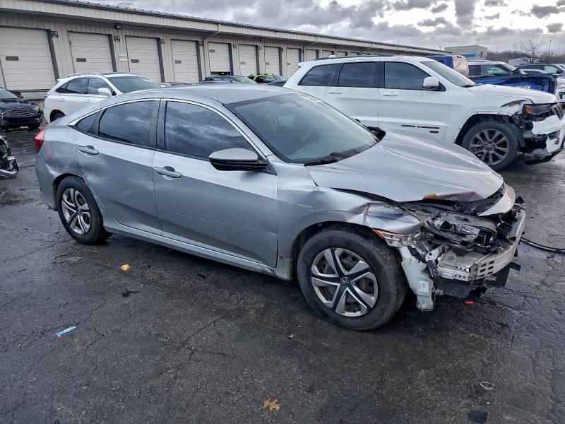 Photo 4 from auction – 2016 HONDA CIVIC with VIN 19XFC2E5XGE053436