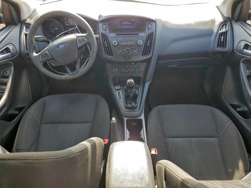 Photo 8 from auction – 2015 FORD FOCUS SE with VIN 1FADP3K21FL221519