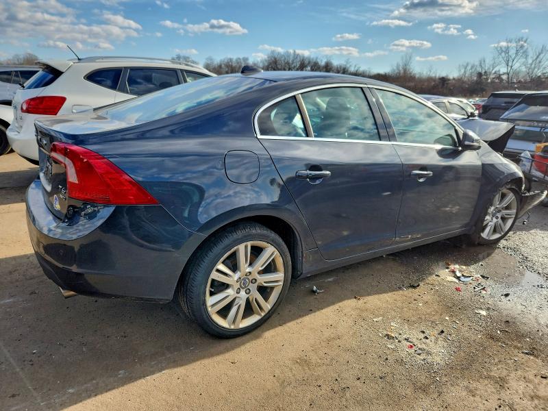 Photo 3 from auction – 2013 VOLVO S60 T6 with VIN YV1902FH9D2173729