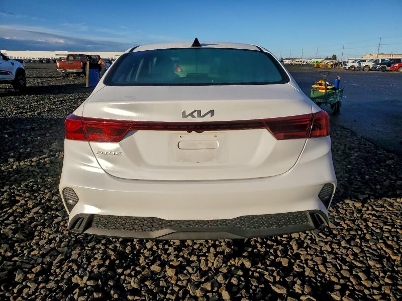 Photo 6 from auction – 2023 KIA FORTE LX with VIN 3KPF24AD8PE683824