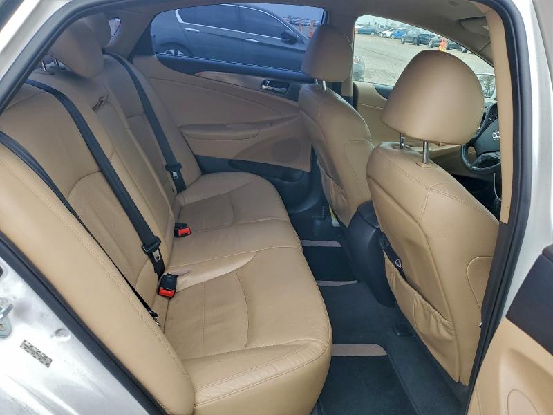Photo 10 from auction – 2015 HYUNDAI SONATA HYBRID with VIN KMHEC4A48FA137398