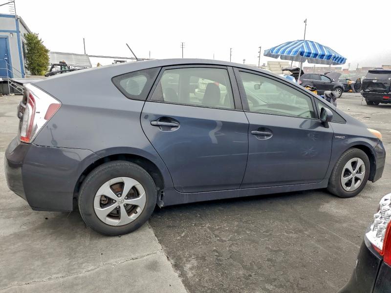 Photo 3 from auction – 2012 TOYOTA PRIUS with VIN JTDKN3DU3C1601944
