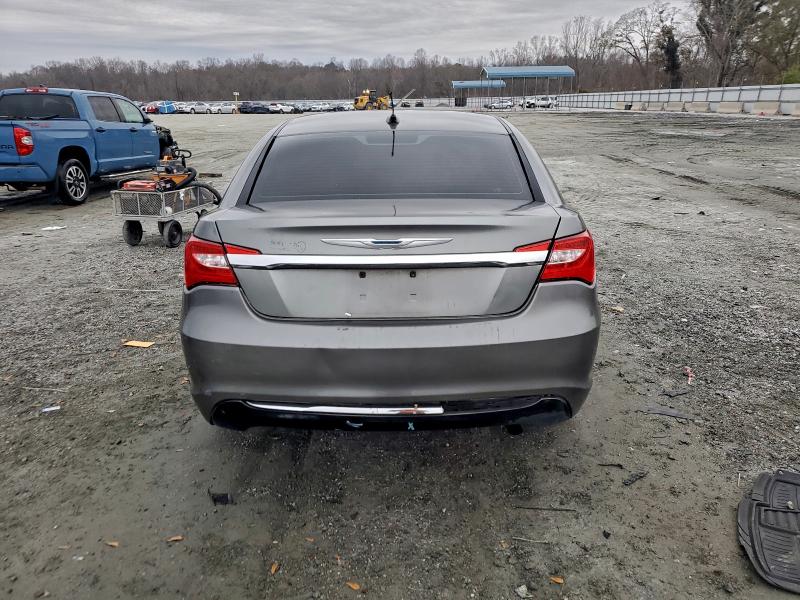 Photo 6 from auction – 2013 CHRYSLER 200 with VIN 1C3CCBBB8DN538425