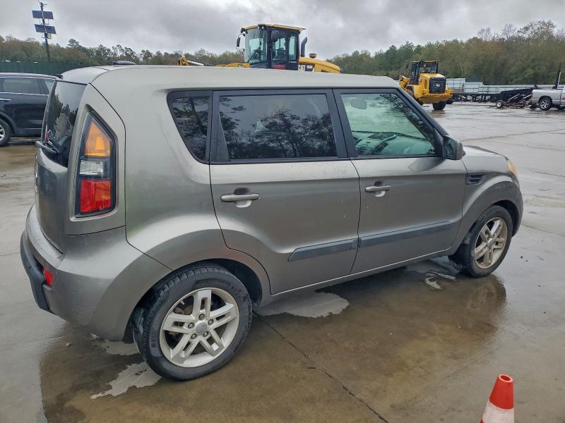 Photo 3 from auction – 2011 KIA SOUL + with VIN KNDJT2A2XB7341116