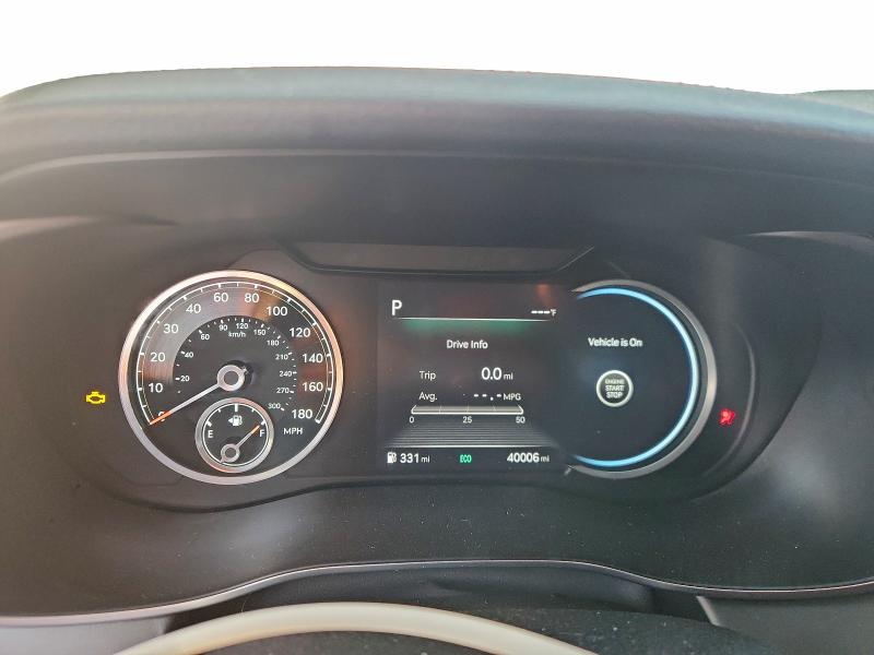 Photo 9 from auction – 2022 GENESIS G70 BASE with VIN KMTG54TE1NU094308