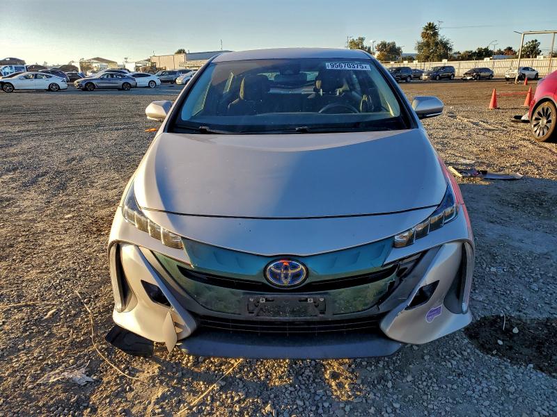 Photo 5 from auction – 2019 TOYOTA PRIUS PRIM with VIN JTDKARFP7K3119535