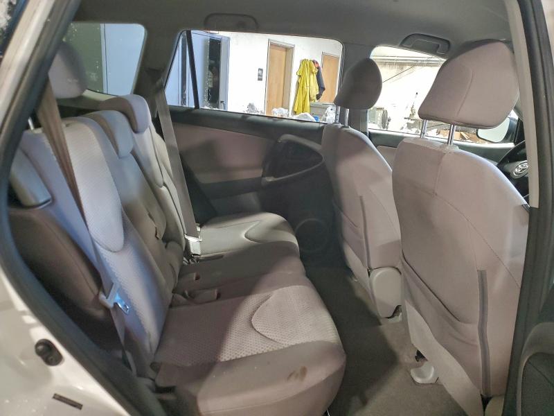 Photo 11 from auction – 2007 TOYOTA RAV4 with VIN JTMZD33V875072484