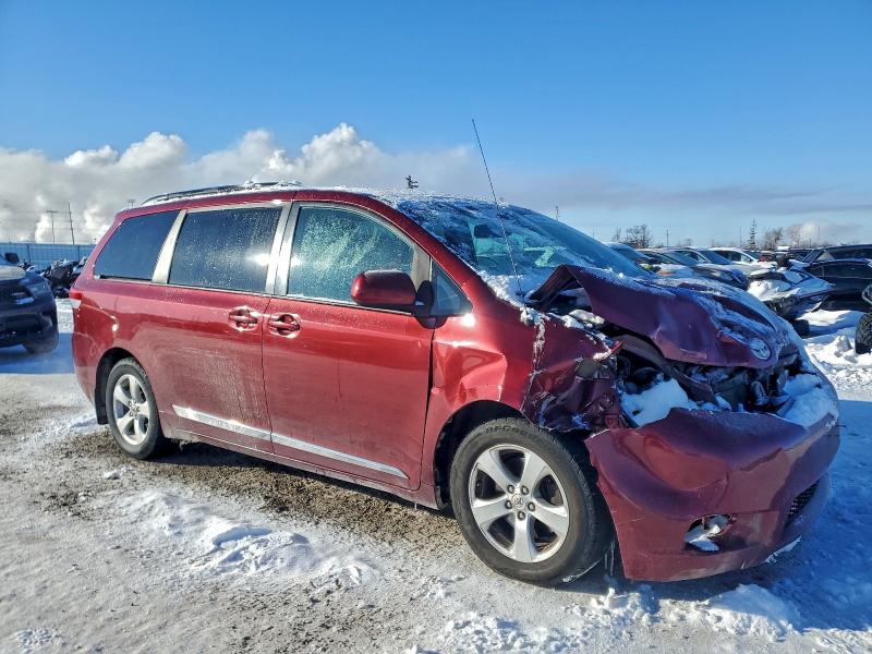 Photo 4 from auction – 2012 TOYOTA SIENNA LE with VIN 5TDKK3DC2CS195500