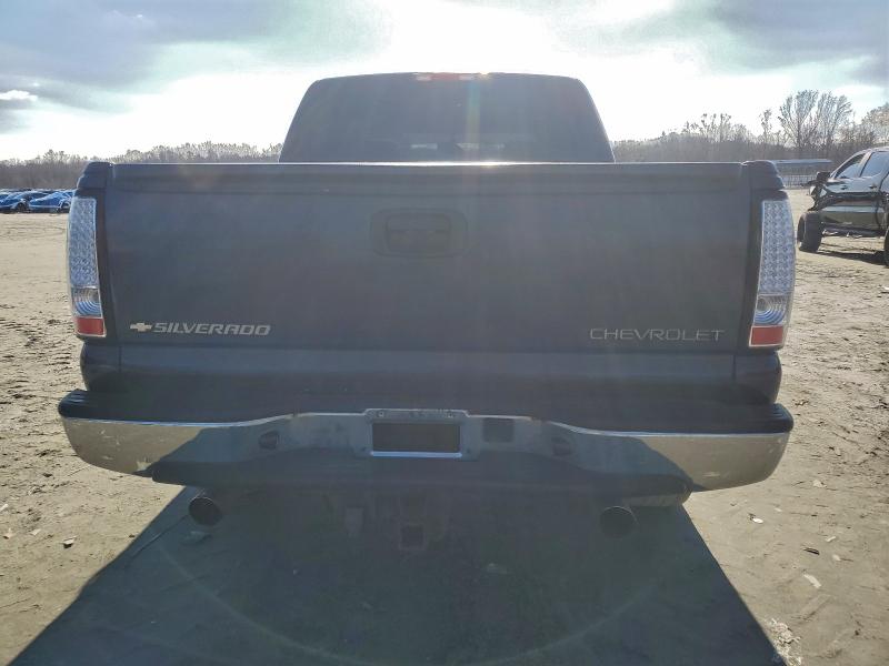Photo 6 from auction – 2005 CHEVROLET SILVERADO with VIN 2GCEK13T451230065