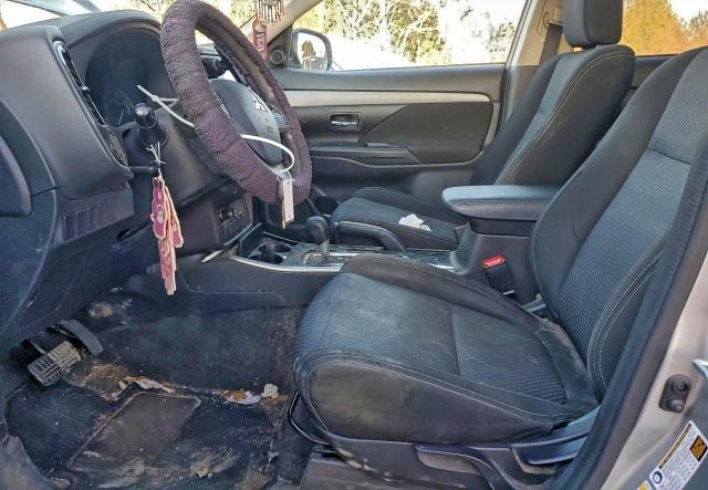 Photo 7 from auction – 2018 MITSUBISHI OUTLANDER with VIN JA4AZ3A3XJZ062016