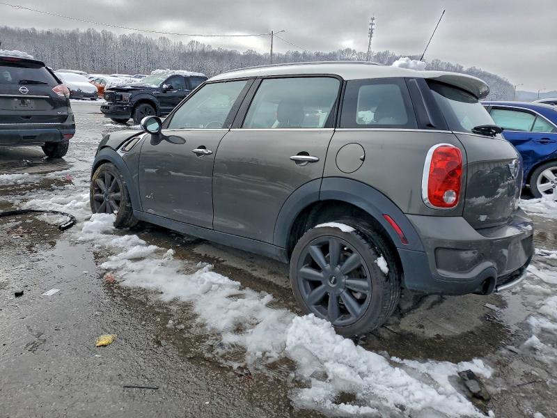 Photo 2 from auction – 2012 MINI COOPER S C with VIN WMWZC5C53CWL57657