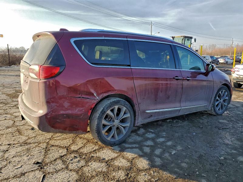 Photo 3 from auction – 2017 CHRYSLER PACIFICA L with VIN 2C4RC1GG9HR524949