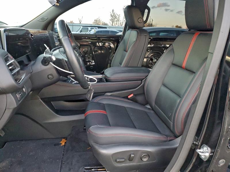 Photo 7 from auction – 2024 CHEVROLET TRAVERSE with VIN 1GNERLKSXRJ208140