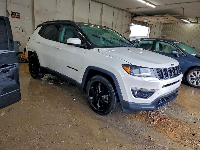 Photo 4 from auction – 2018 JEEP COMPASS LA with VIN 3C4NJCBB7JT304983