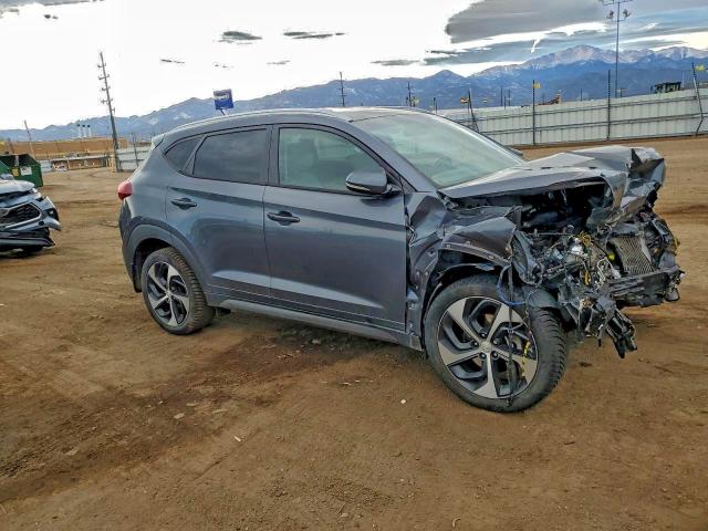 Photo 4 from auction – 2016 HYUNDAI TUCSON LIM with VIN KM8J3CA25GU058309