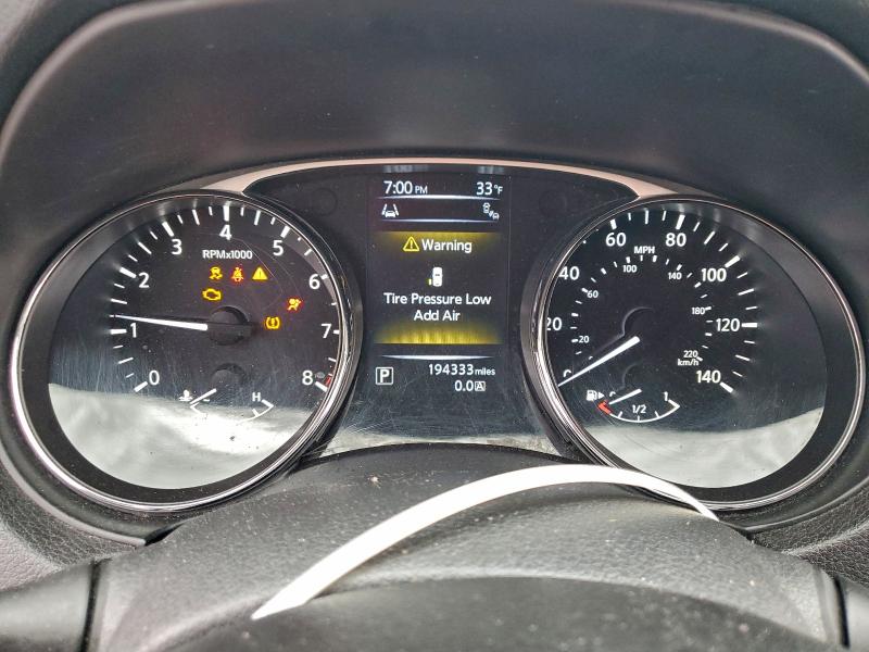 Photo 9 from auction – 2015 NISSAN ROGUE S with VIN 5N1AT2MV2FC811279