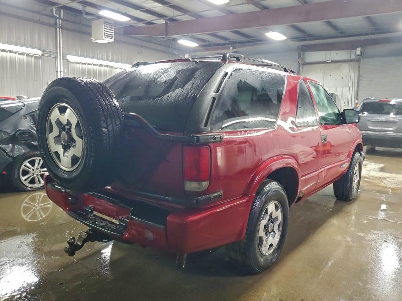 Photo 3 from auction – 2001 CHEVROLET BLAZER with VIN 1GNCT18W71K161512