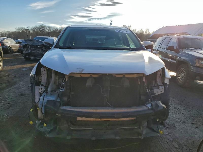 Photo 5 from auction – 2015 TOYOTA HIGHLANDER with VIN 5TDBKRFH8FS098995