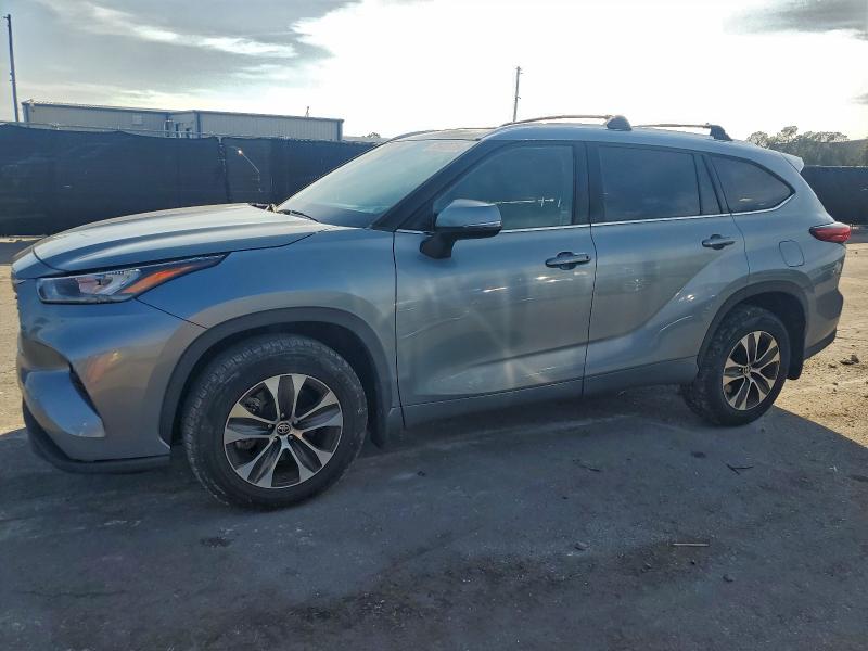 Photo 1 from auction – 2020 TOYOTA HIGHLANDER with VIN 5TDGZRBH6LS002526