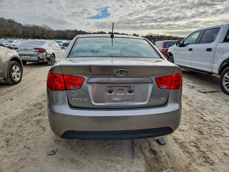 Photo 6 from auction – 2012 KIA FORTE EX with VIN KNAFU4A20C5637626