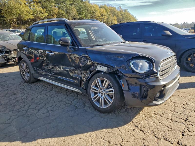 Photo 4 from auction – 2022 MINI COOPER COU with VIN WMZ23BR06N3N74350