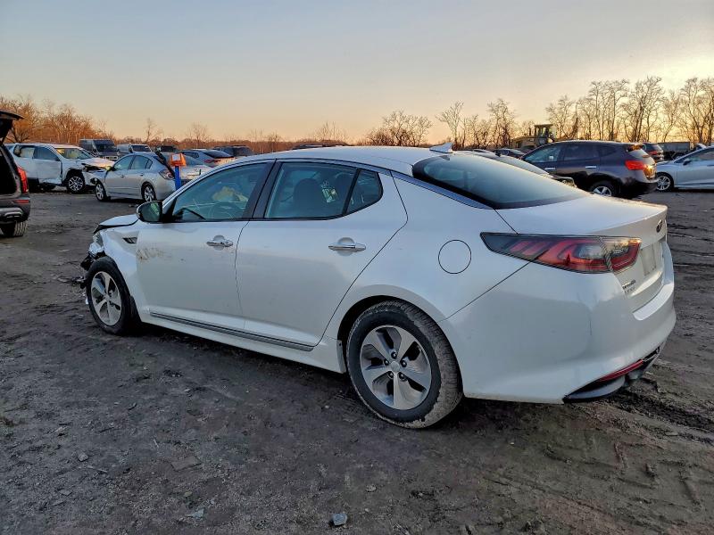 Photo 2 from auction – 2015 KIA OPTIMA HYB with VIN KNAGM4AD7F5078117