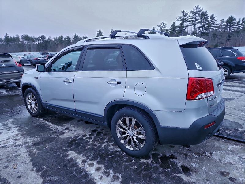 Photo 2 from auction – 2011 KIA SORENTO EX with VIN 5XYKUDA24BG132809