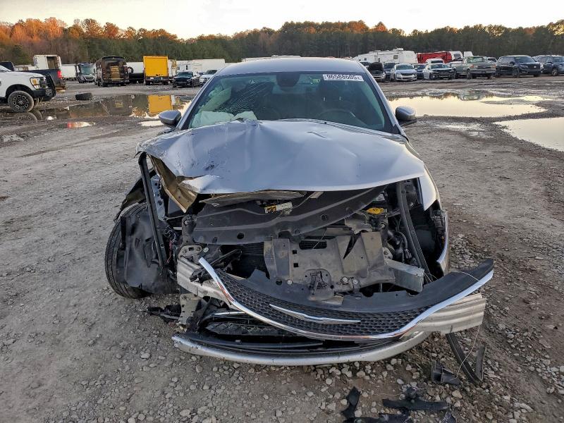 Photo 5 from auction – 2016 CHRYSLER 200 LIMITE with VIN 1C3CCCAB5GN159412